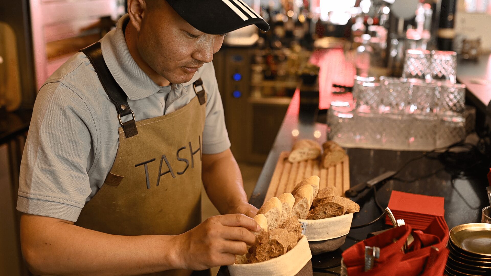 Tashi_Bar_Koch_02